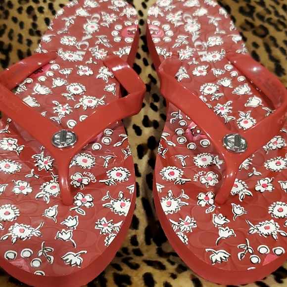 Coach Red Abigail Floral Thong Sandal Sz 7-8 - Picture 8 of 10